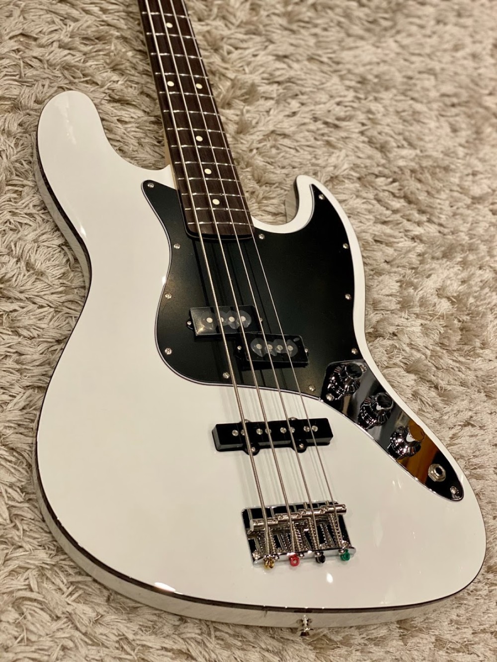 Fender Japan Aerodyne Jazz Bass ケース付-